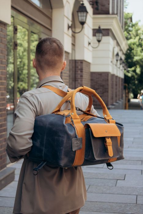 Дорожня сумка рюкзак трансформер BackBag  з натуральної шкіри  Дорожня сумка рюкзак трансформер BackBag  з натуральної шкіри