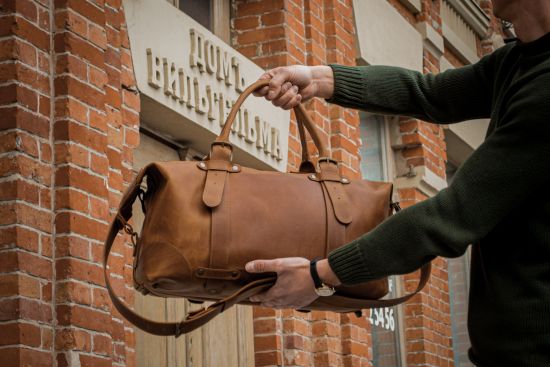 Дорожная коричневая сумка Дорожная коричневая сумка