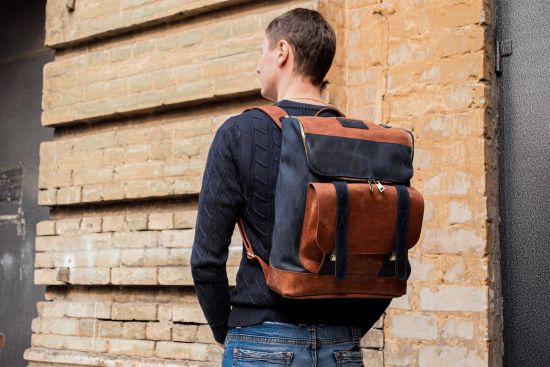 Кожаный мужской рюкзак Кожаный мужской рюкзак