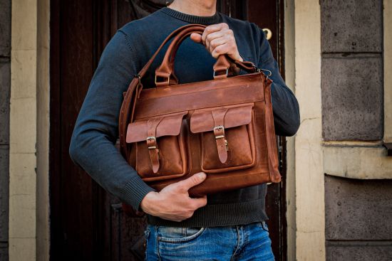 Ділова чоловіча сумка з кишенями Ділова чоловіча сумка з кишенями