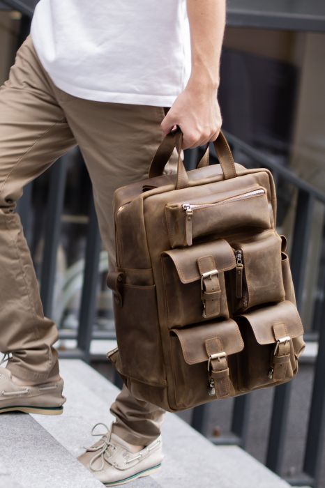 Шкіряний рюкзак з кишенями Джейкоб ручної роботи Шкіряний рюкзак з кишенями Джейкоб ручної роботи