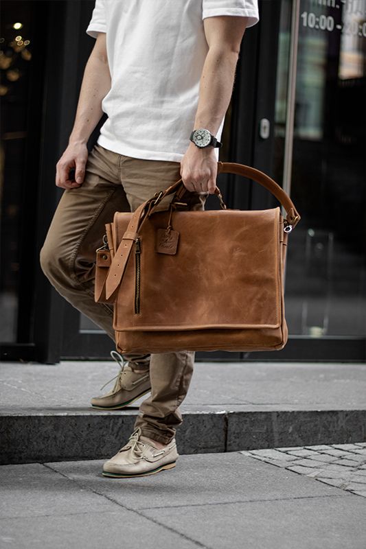 Men's leather bag ROGER for document