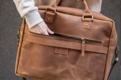 Компактна дорожня сумка Круїз із натуральної шкіри з відділом для ноутбука Компактна дорожня сумка Круїз із натуральної шкіри з відділом для ноутбука