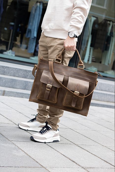 Кожаная мужская сумка Эври Дей оливкового цвета Кожаная мужская сумка Эври Дей оливкового цвета